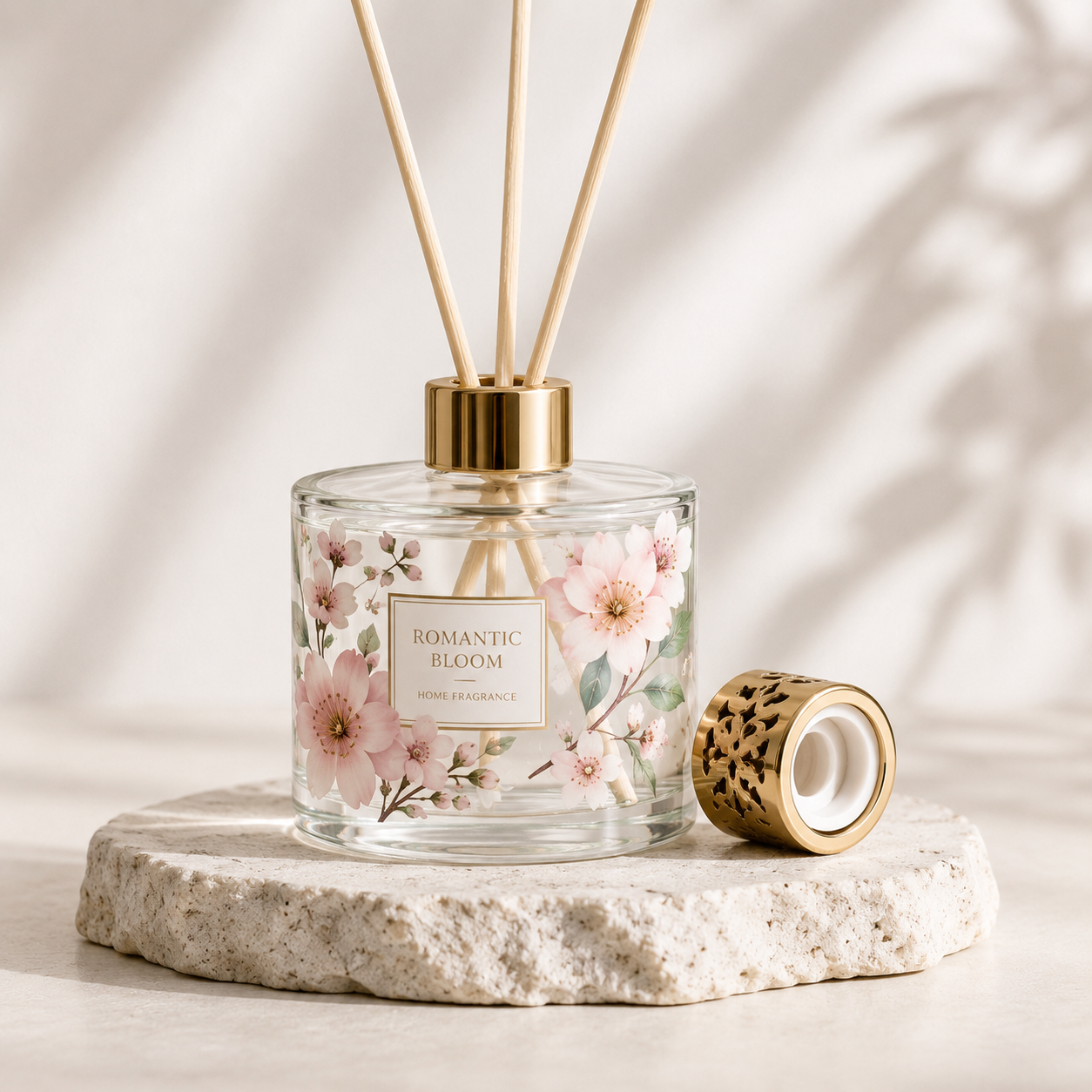 Decal decoration on diffuser glass packaging